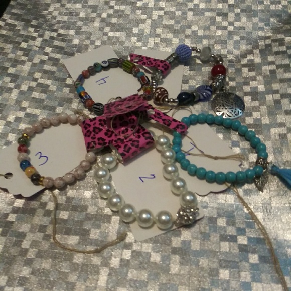 Bracelets - Picture 7 of 8